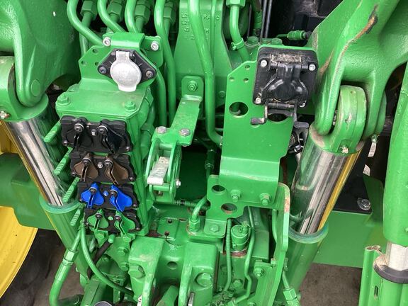 2023 John Deere 6R 215 Tractor