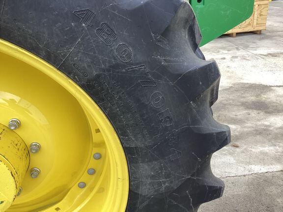 2023 John Deere 6R 215 Tractor