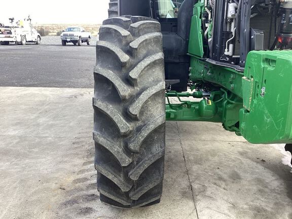 2023 John Deere 6R 215 Tractor