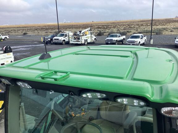 2023 John Deere 6R 215 Tractor