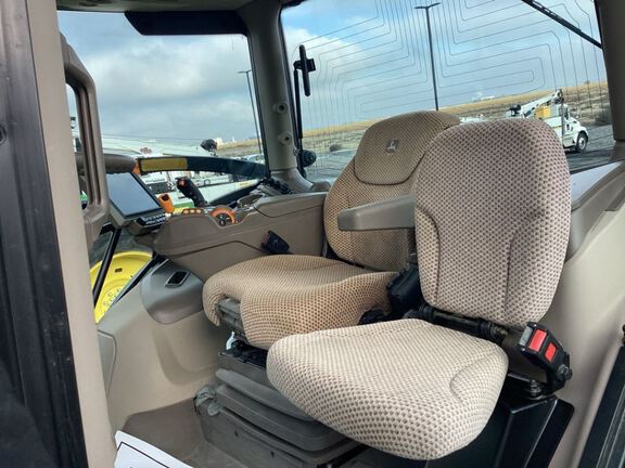 2023 John Deere 6R 215 Tractor