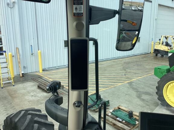 2023 John Deere 6R 215 Tractor