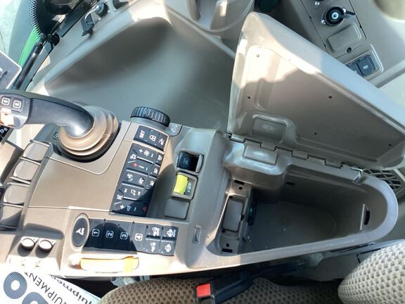 2023 John Deere 6R 215 Tractor