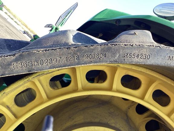 2019 John Deere 9520RX Tractor Rubber Track