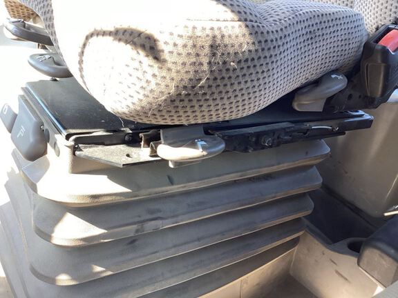 2019 John Deere 9520RX Tractor Rubber Track