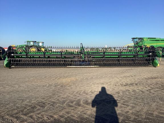 2024 John Deere HD35R Header Combine