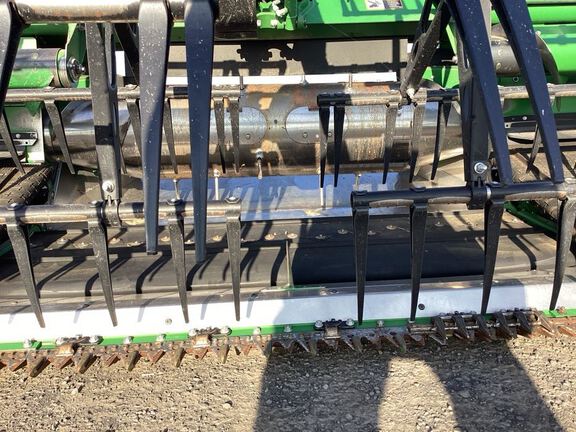 2024 John Deere HD35R Header Combine