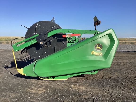 2024 John Deere HD35R Header Combine