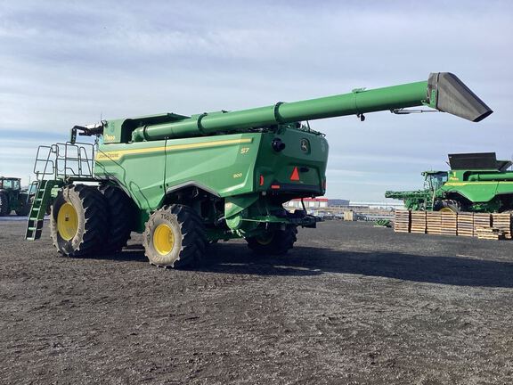 2025 John Deere S7 800 Combine