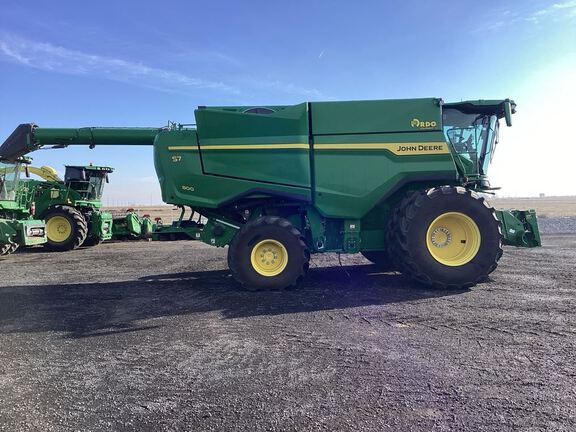 2025 John Deere S7 800 Combine