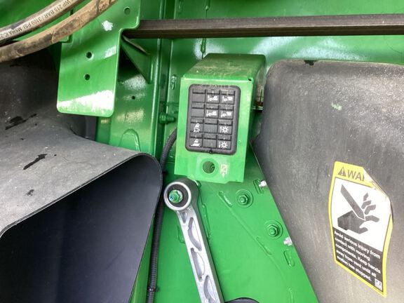 2025 John Deere S7 800 Combine