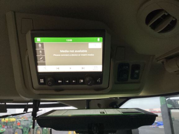 2025 John Deere S7 800 Combine