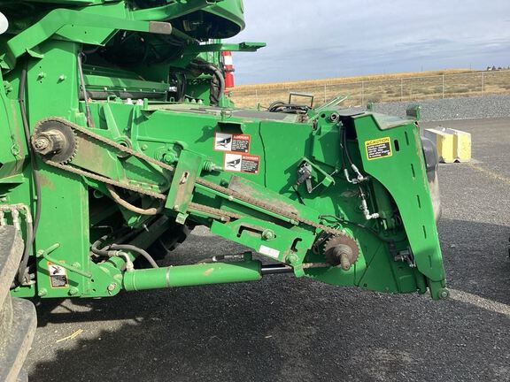 2020 John Deere S780 Combine
