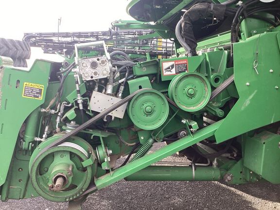 2020 John Deere S780 Combine