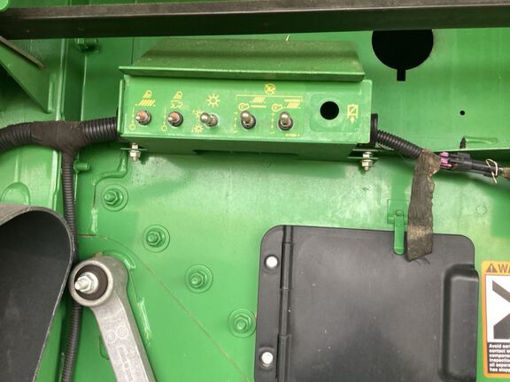 2020 John Deere S780 Combine