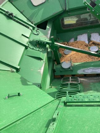 2020 John Deere S780 Combine