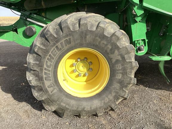 2020 John Deere S780 Combine