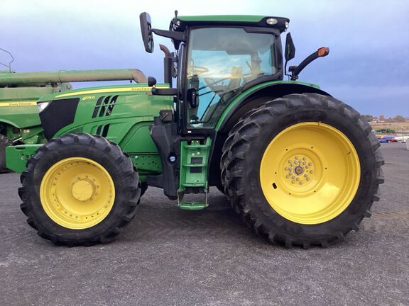 2022 John Deere 6175R Tractor