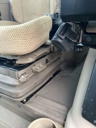 2022 John Deere 6175R Tractor