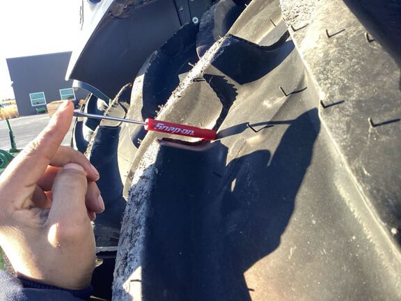 2022 John Deere 6175R Tractor