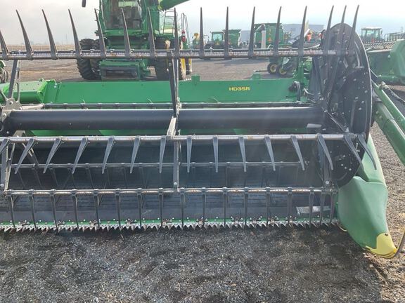 2024 John Deere HD35R Header Combine