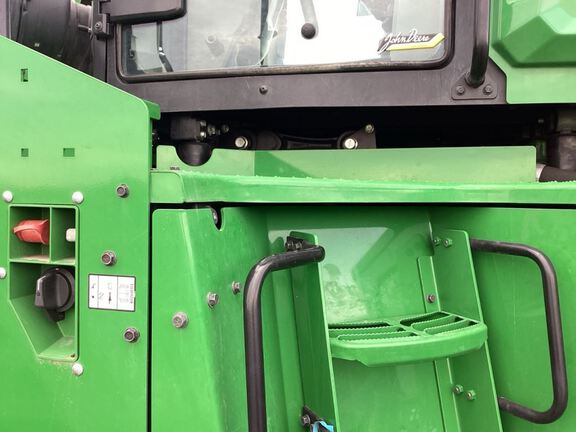 2023 John Deere 9RX 590 Tractor Rubber Track