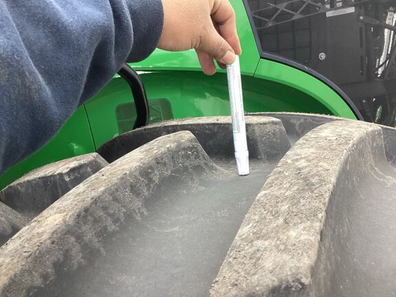 2024 John Deere 7R 310 Tractor