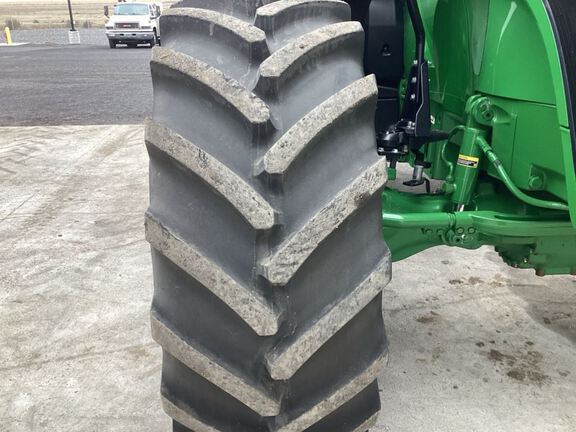2024 John Deere 7R 310 Tractor