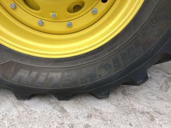 2024 John Deere 7R 310 Tractor