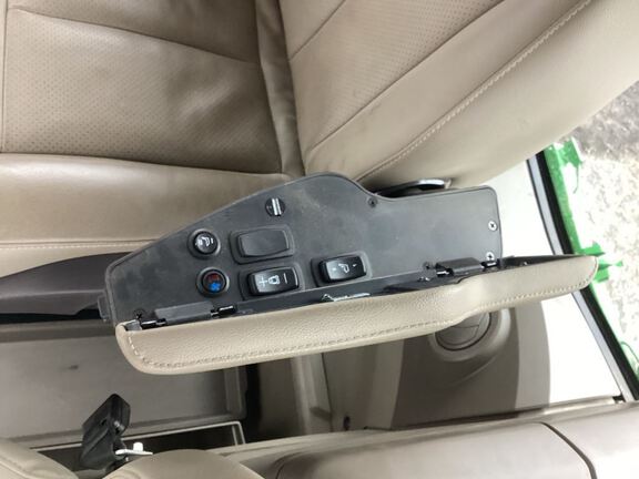 2024 John Deere 7R 310 Tractor