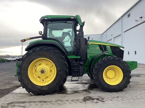2024 John Deere 7R 310 Tractor