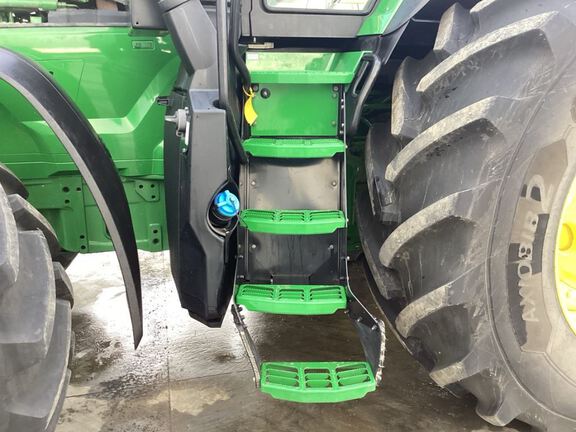 2024 John Deere 7R 310 Tractor