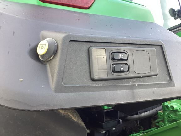 2024 John Deere 7R 310 Tractor