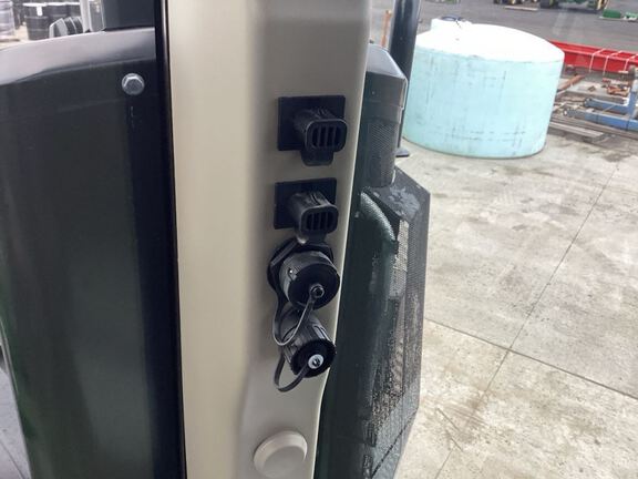 2024 John Deere 7R 310 Tractor