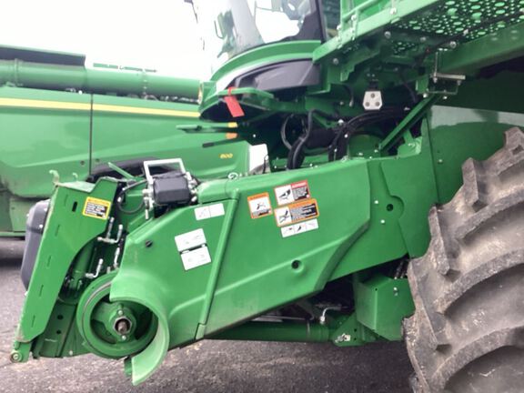 2025 John Deere S7 800 Combine