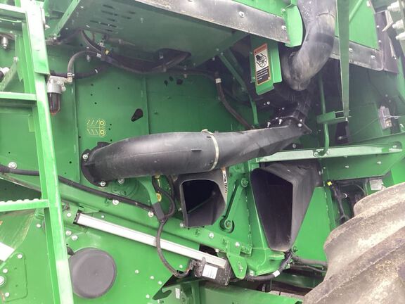 2025 John Deere S7 800 Combine