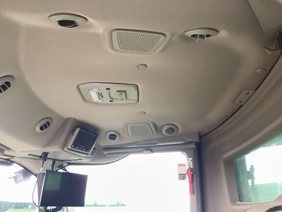 2025 John Deere S7 800 Combine