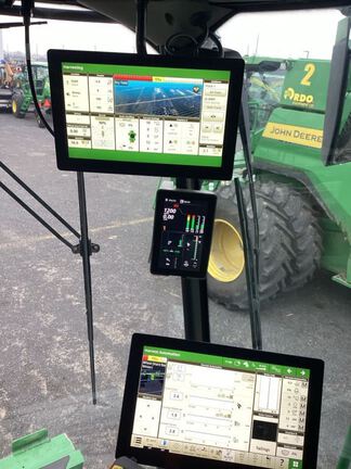 2025 John Deere S7 800 Combine