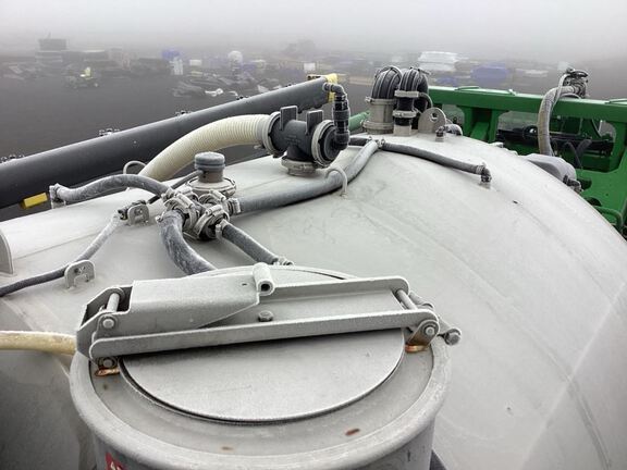 2025 John Deere 616R Sprayer/High Clearance