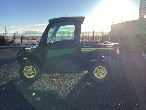 2023 John Deere XUV835R ATV