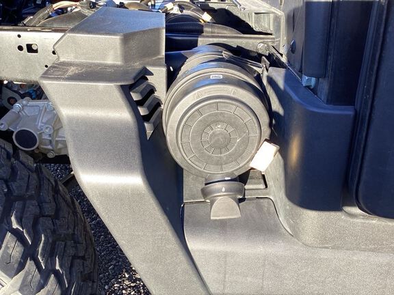 2023 John Deere XUV835R ATV