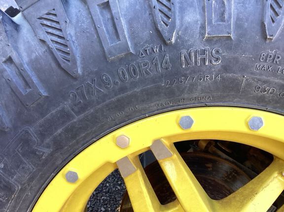 2023 John Deere XUV835R ATV