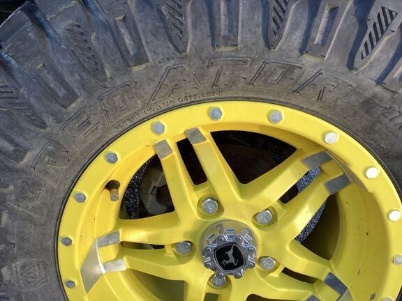 2023 John Deere XUV835R ATV