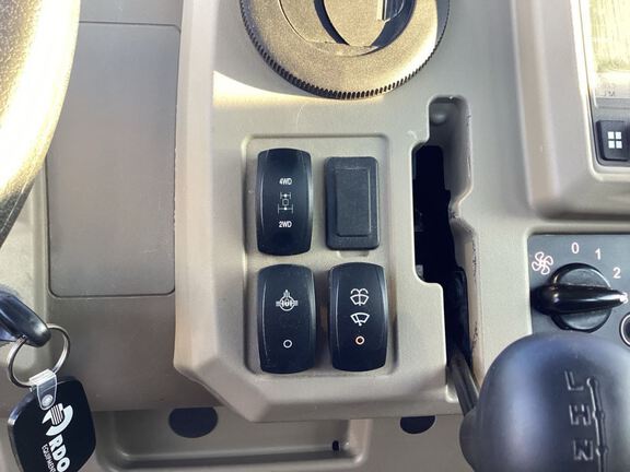 2023 John Deere XUV835R ATV