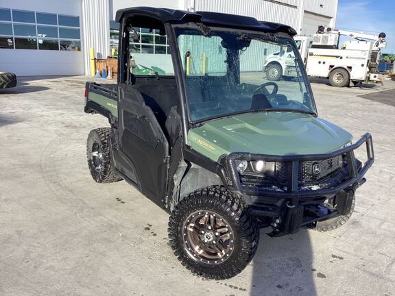 2022 John Deere XUV835M ATV