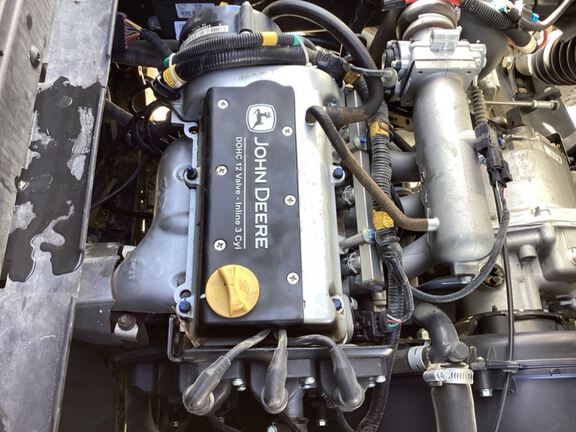 2022 John Deere XUV835M ATV