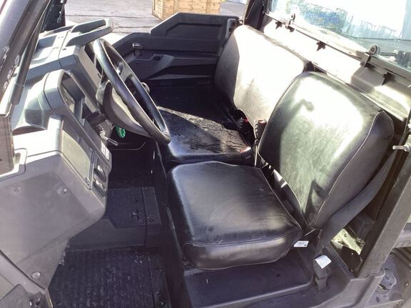 2022 John Deere XUV835M ATV