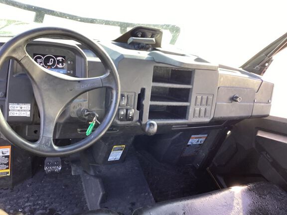 2022 John Deere XUV835M ATV