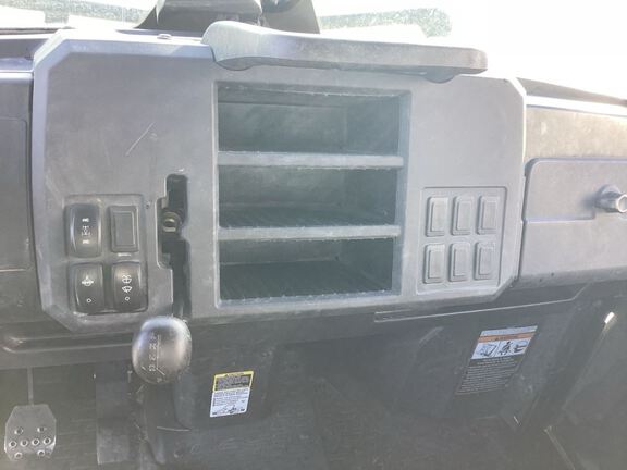 2022 John Deere XUV835M ATV