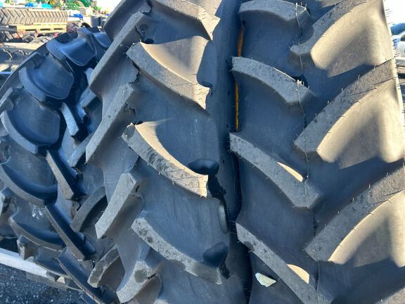 2024 John Deere 380/90R50 Tires